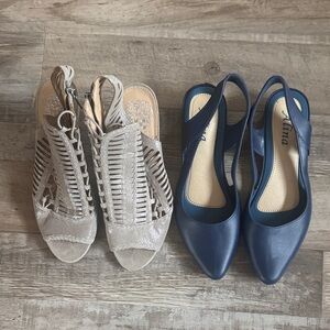 Bundle Women's Gray and Blue Sandals Size 6
